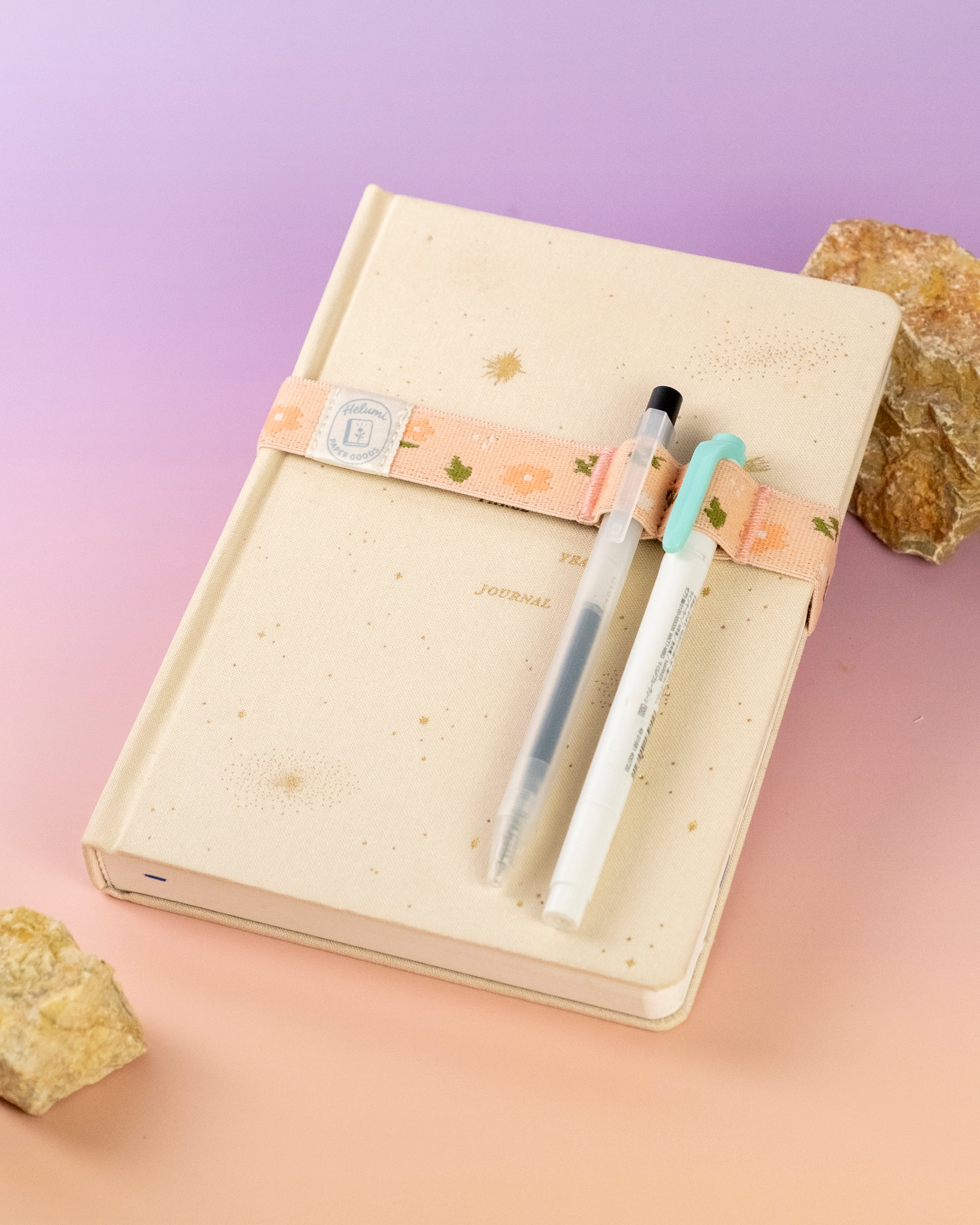 Elastic book bands
