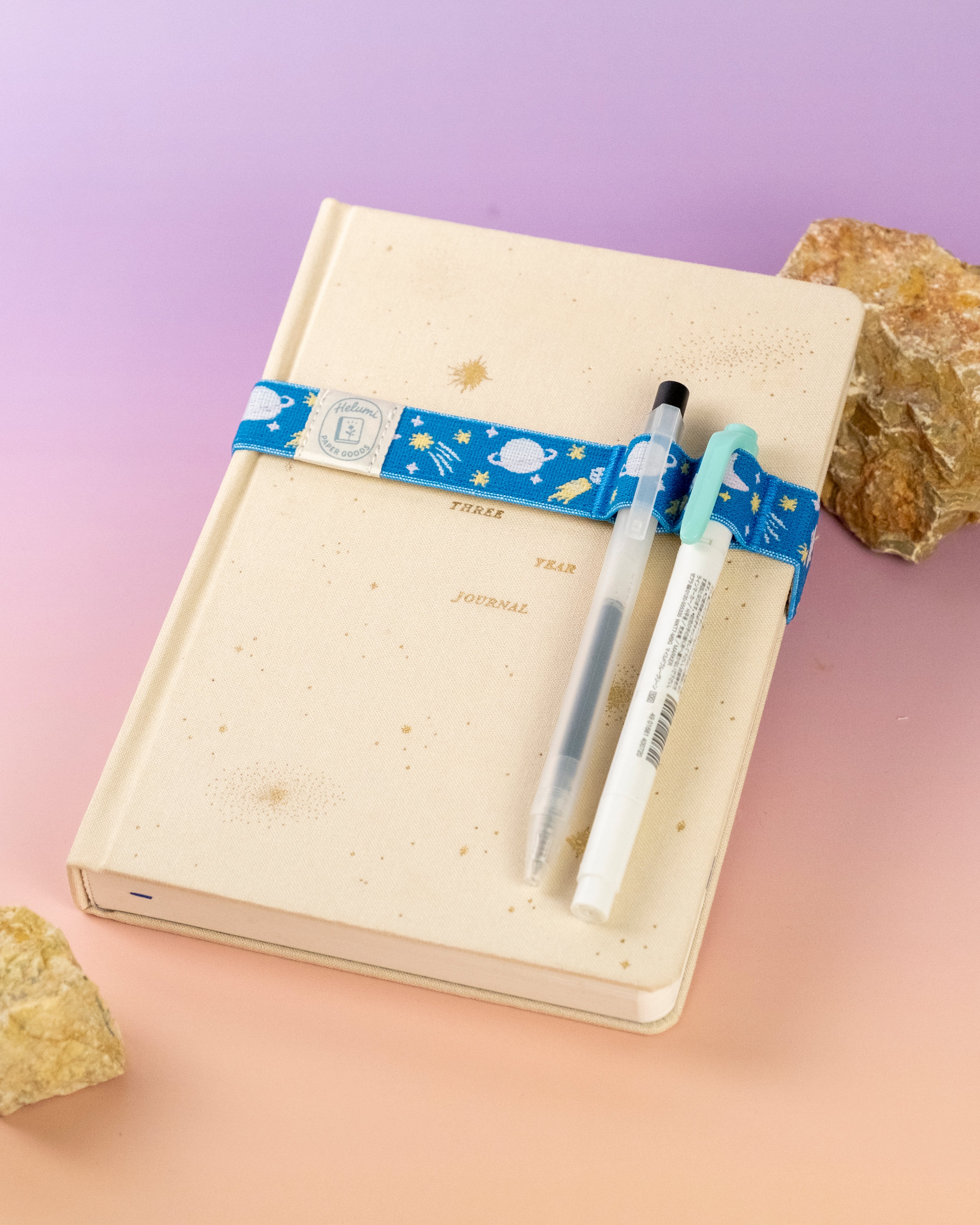 Elastic book bands